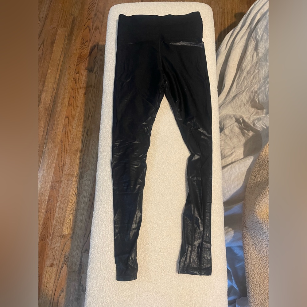 Carbon38 shiny croc print leggings
